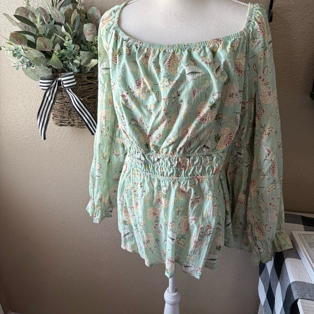 Torrid Woman’s Plus Floral Green Long Sleeve Blouse 2X